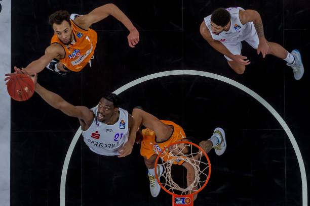 配年轻球员 配年轻球员