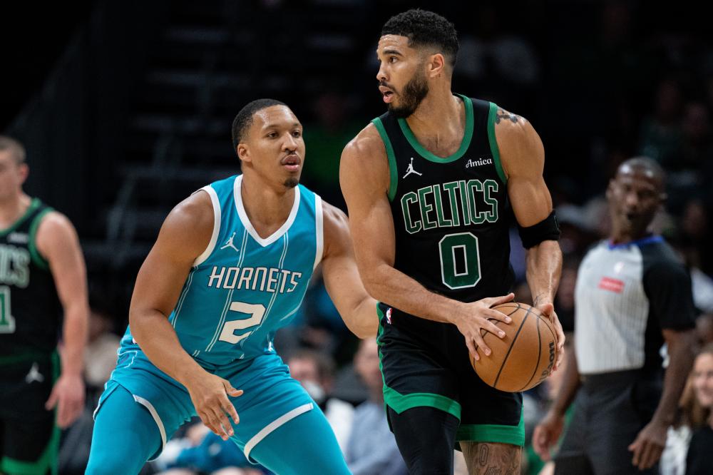 吴艳妮的故 吴艳妮的故