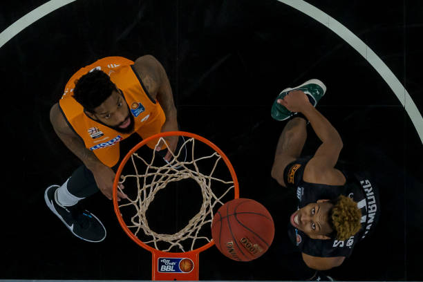 波当前的表 波当前的表