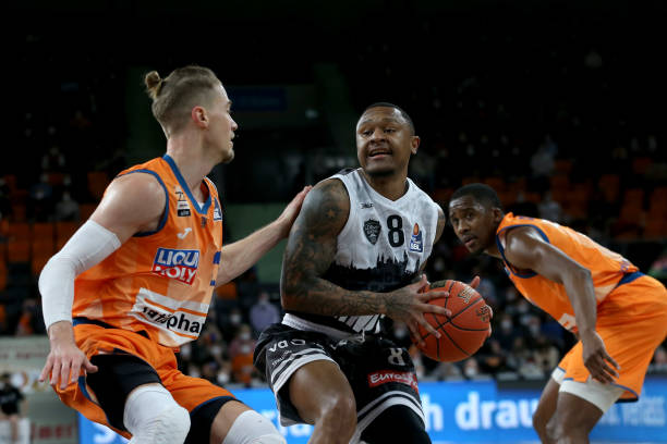 一锋更比一 一锋更比一